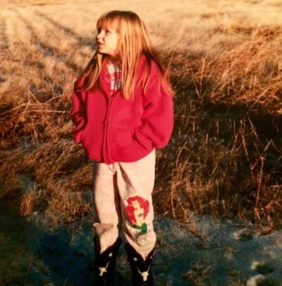 Meet your Posher, Hilary - Picture 1 of 1